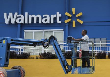 Сеть Walmart планирует разработать собственную криптовалюту