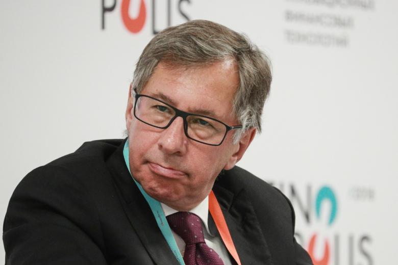 Петр Авен