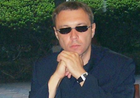 Наркоман, вредина, человек-выдумка? Мифы и правда про Виктора Пелевина