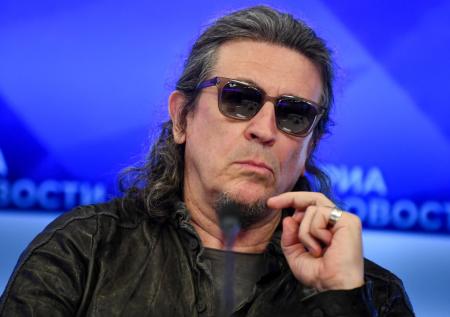 Сергей Галанин исполнил песню Виктора Цоя
