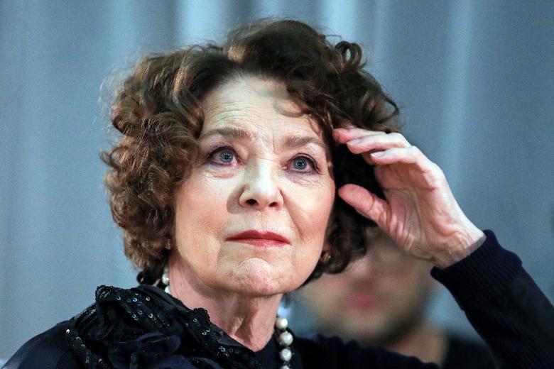 Лариса Голубкина