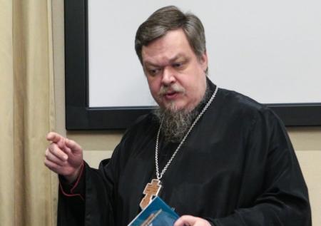 Чаплин раскритиковал идею «умных» чёток от Ватикана