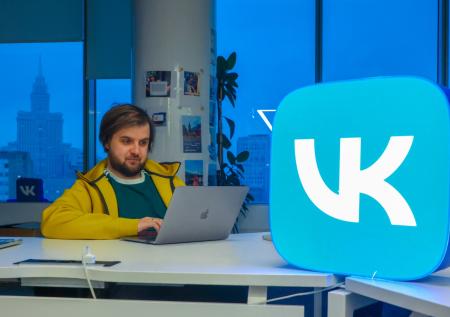 Дают советы, зовут в музеи: паблики «ВКонтакте» о современном искусстве 