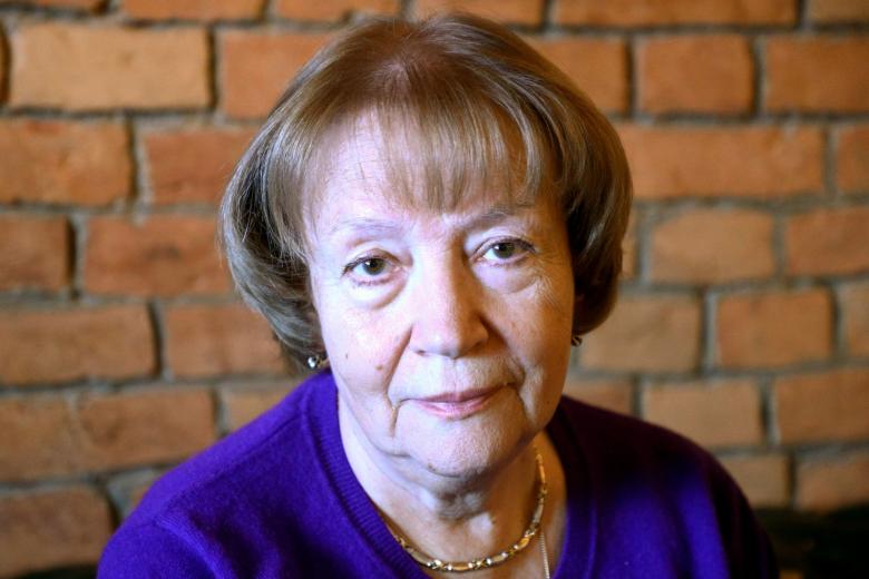 Елена Санаева