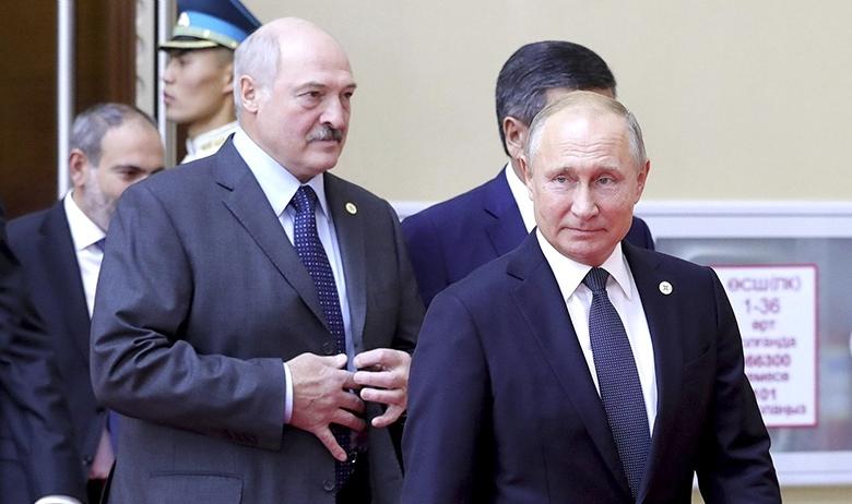Президенты Белоруссии и РФ Александр Лукашенко и Владимир Путин