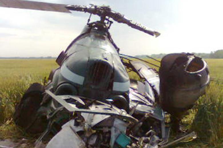 Обломки вертолета Ми-2