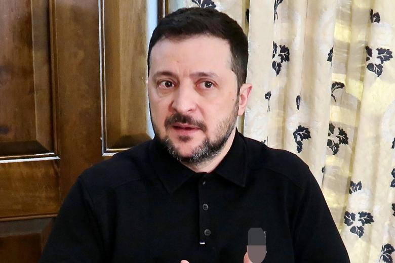 Владимир Зеленский общается с прессой в кулуарах 61-й Мюнхенской конференции по безопасности