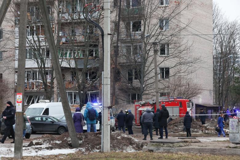 Обстановка на месте ЧП в жилом доме в Санкт-Петербурге
