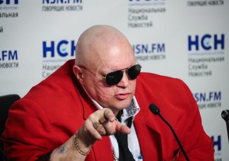 Барецкий заявил, что Шнуров эмигрировал в Швейцарию