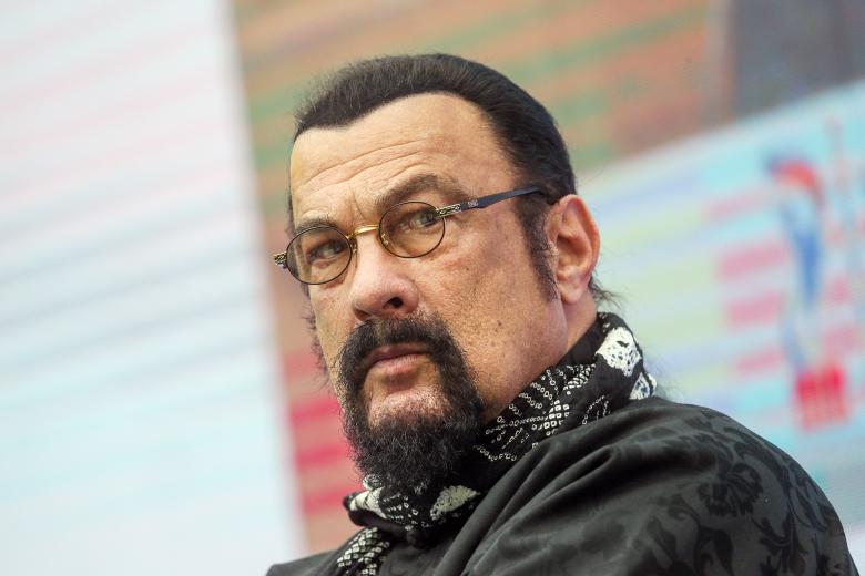 Стивен Сигал