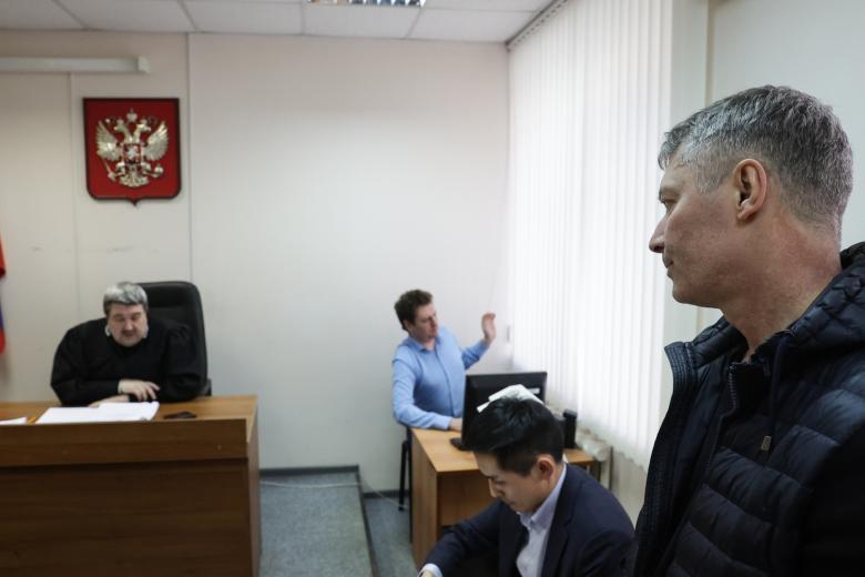 Рассмотрение дела об административном правонарушении в отношении бывшего мэра Екатеринбурга Ройзмана