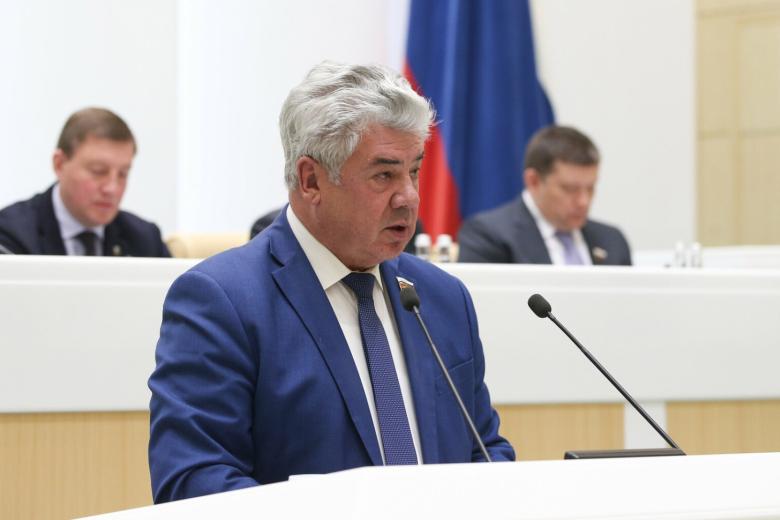Виктор Бондарев