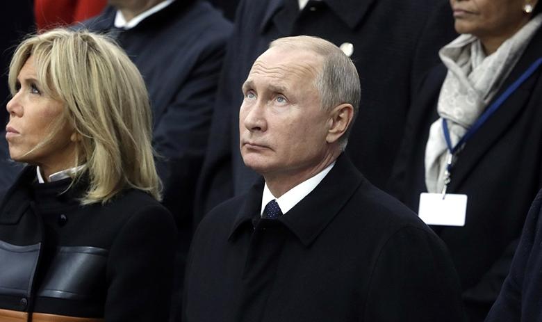 Президент РФ Владимир Путин на церемонии в Париже