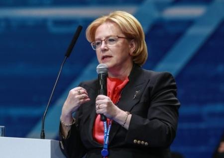 Скворцова отреагировала на увольнение трансплантолога Каабака