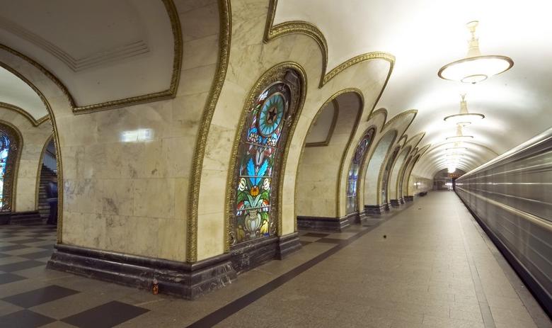 Станция метро «Новослободская» в Москве