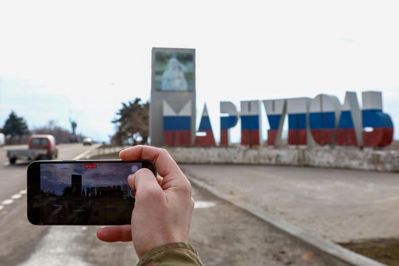 ДНР. Мариуполь. Стела на въезде в Мариуполь