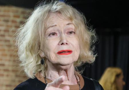 Актриса Немоляева отреагировала на слухи о госпитализации брата