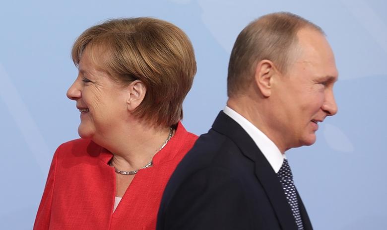 Президент РФ Владимир Путин и канцлер Германии Ангела Меркель