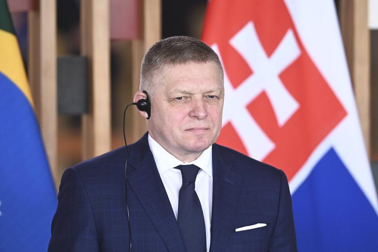 Роберт Фицо