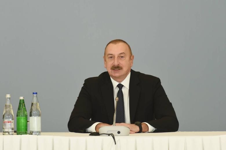 Ильхам Алиев принимает участие в международной конференции в Баку на тему «Вдоль Среднего коридора: геополитика, безопасность и экономика»