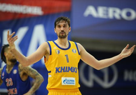 «Милан» и «Барселона» борются за Алексея Шведа