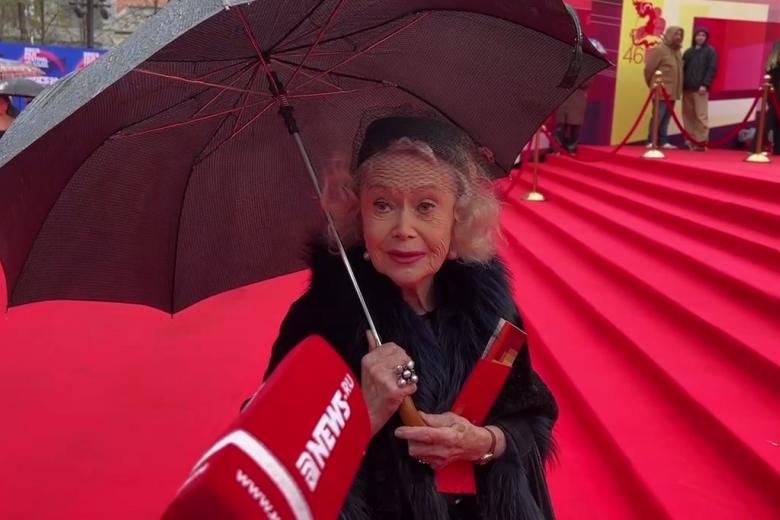 Светлана Немоляева