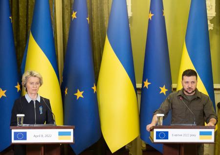 Зеленский потребовал у Еврокомиссии $7 млрд финансовой помощи в месяц