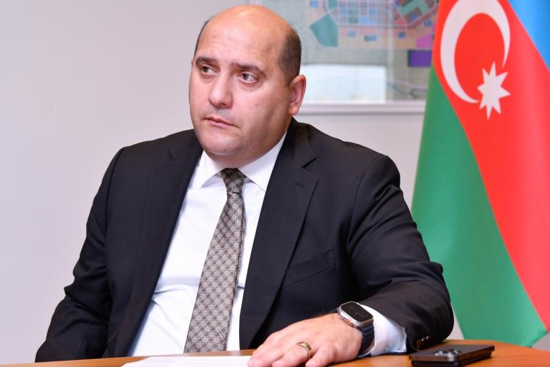 Эмин Гусейнов