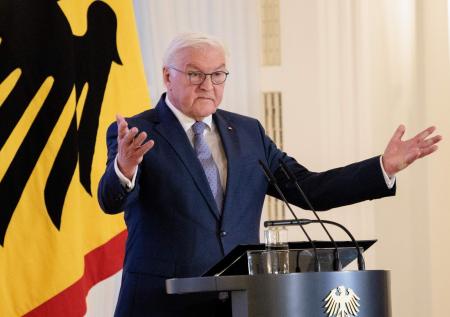 Президент Германии распустил парламент