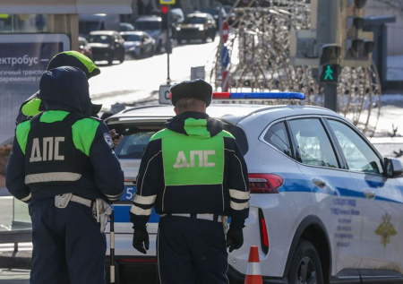 В российском регионе столкнулись около 100 автомобилей