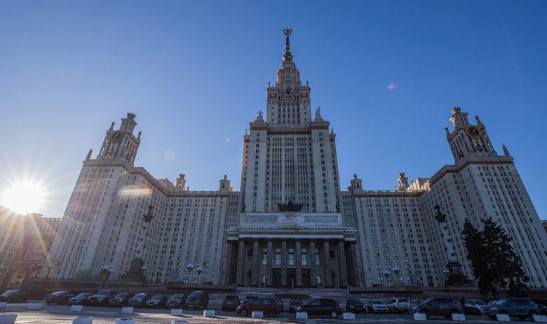 Главное здание МГУ