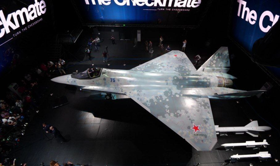 Су-75 — российский многофункциональный истребитель пятого поколения