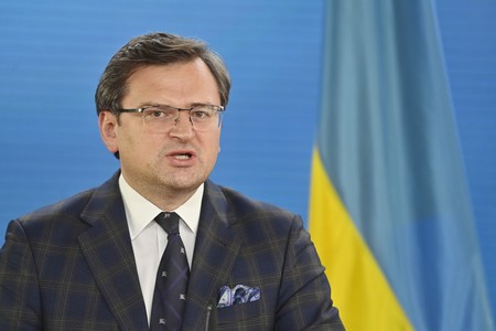 Кулеба обвинил Путина в покушении на суверенитет Украины