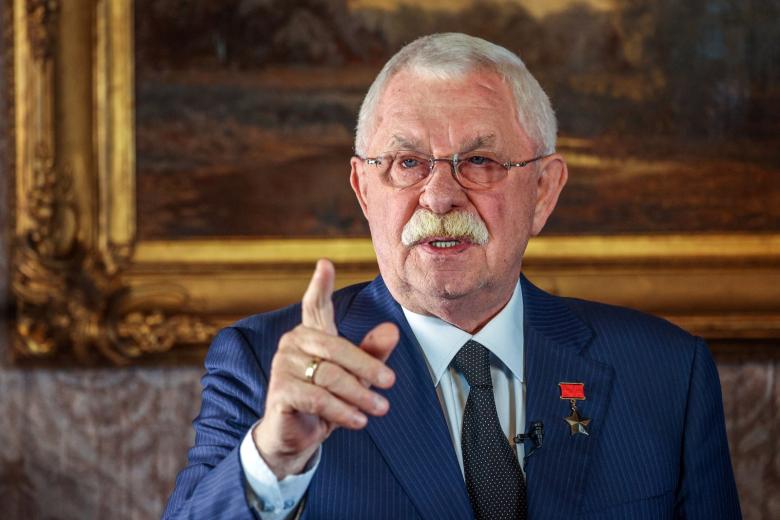 Александр Руцкой
