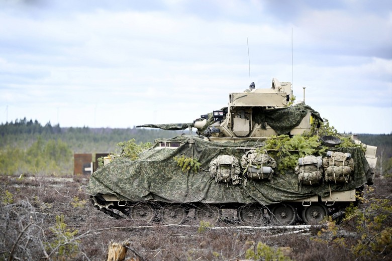 Боевая машина пехоты M2 Bradley