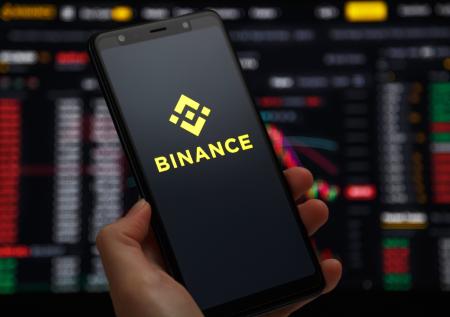 Binance уходит из России: какие причины и кто заменит эту криптобиржу
