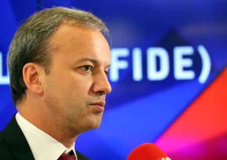Дворкович заявил, что в наложенных на Россию санкциях нет ничего хорошего
