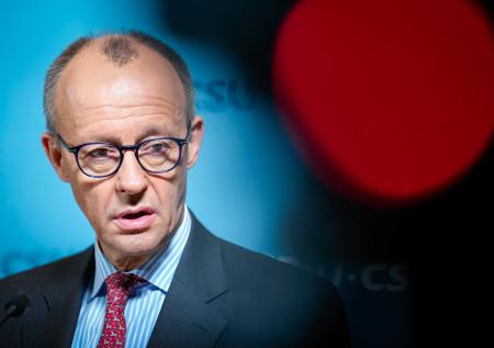 Лидер «Зеленых» нашла в окружении будущего канцлера ФРГ «друзей Путина»