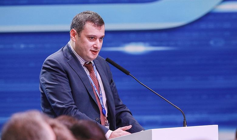 Александр Хинштейн