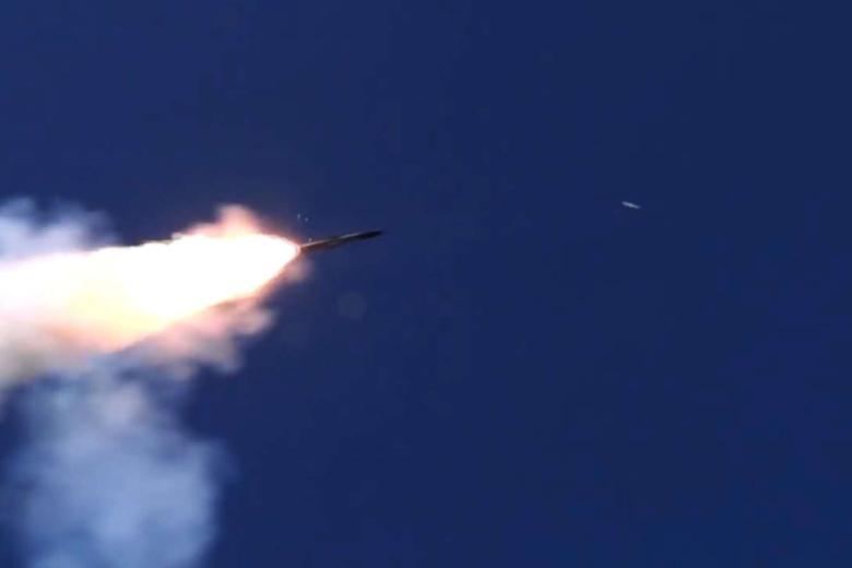 Пуск крылатой ракеты «Оникс» 