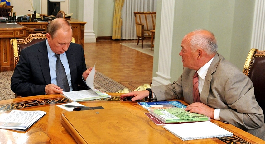 Президент РФ Владимир Путин и Александр Румянцев