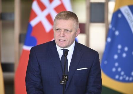 Лидер европейской страны пожаловался на «бегающего попрошайку» Зеленского
