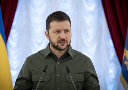 Politico: Зеленский попросит у США ракеты с дальностью действия до 300 км
