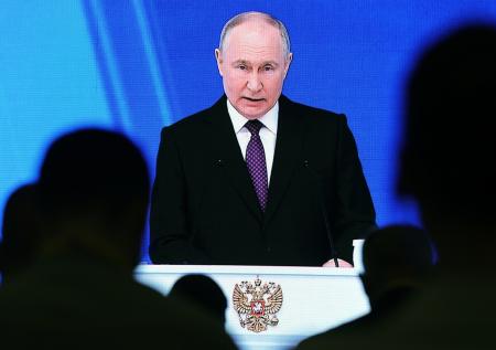 Слуцкий оценил предвыборную программу Путина