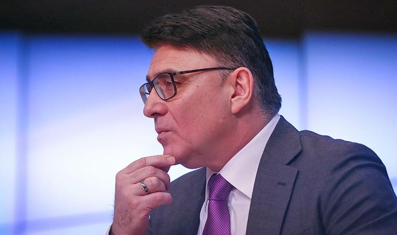 Александр Жаров 