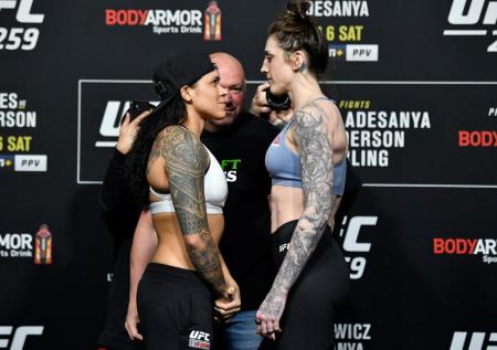 Нуньес победила болевым приёмом Андерсон и сохранила титул UFC