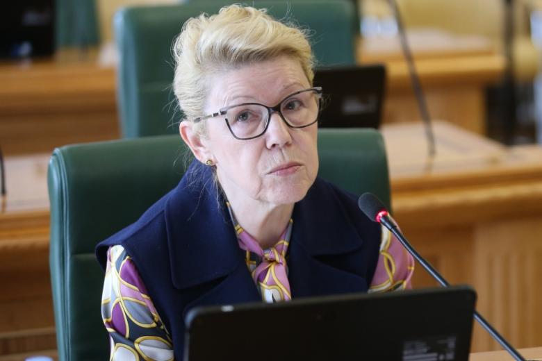 Елена Мизулина