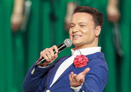 «Выполнил обещание»: Олешко не побоялся коронавируса и дал концерт с детьми