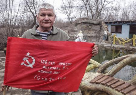 «Держусь из последних сил»: герой «русской весны» просит Москву о помощи
