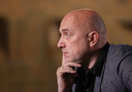 «Безумие какое-то»: Прилепин высказался об опасности революции в России